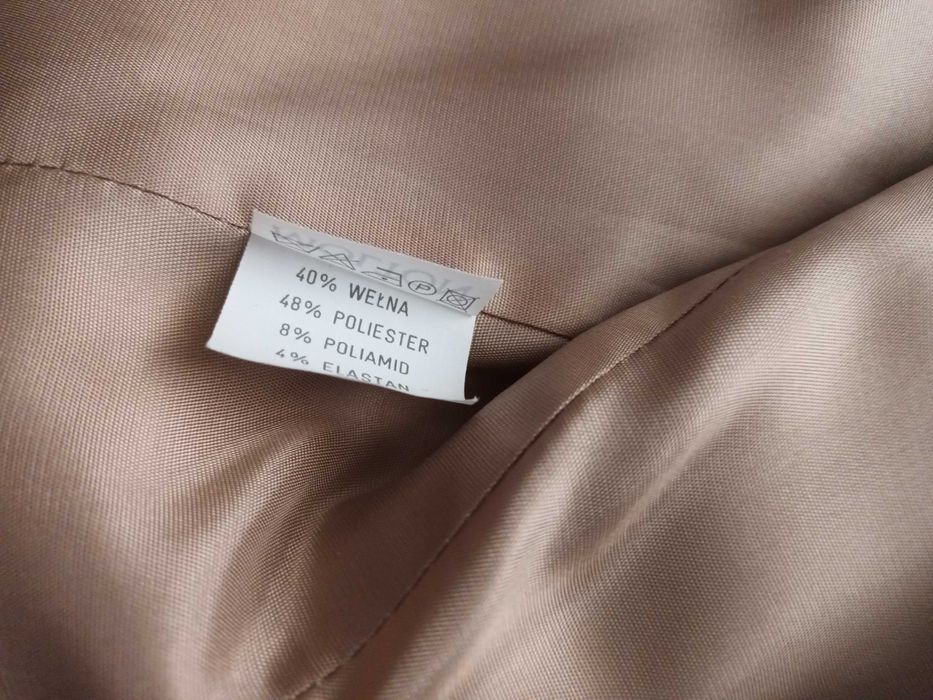 beżowy kostium Molton  z wełną