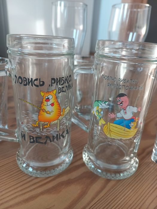 Склянки, бокали пивні кухлі