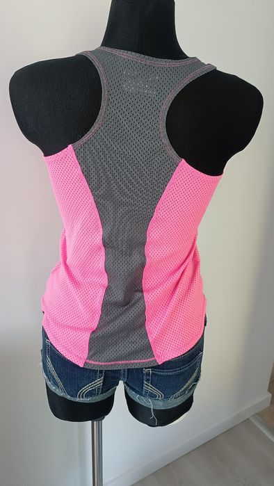 Koszulka sportowa Under Armour roz 140-152