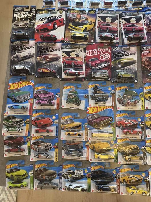 Kolekcja Hot Wheels 1800 zł