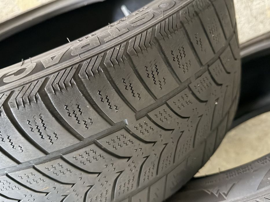 4 pneus iguais 215 45 R16