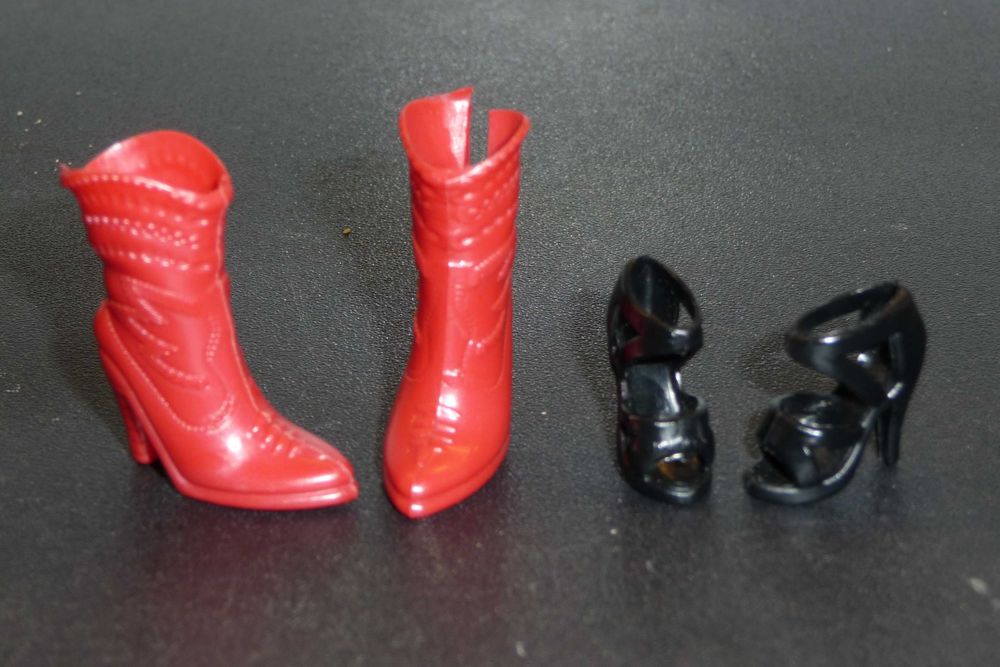 Buty dla lalki Barbie. Kowbojki i szpilki dla Barbie.