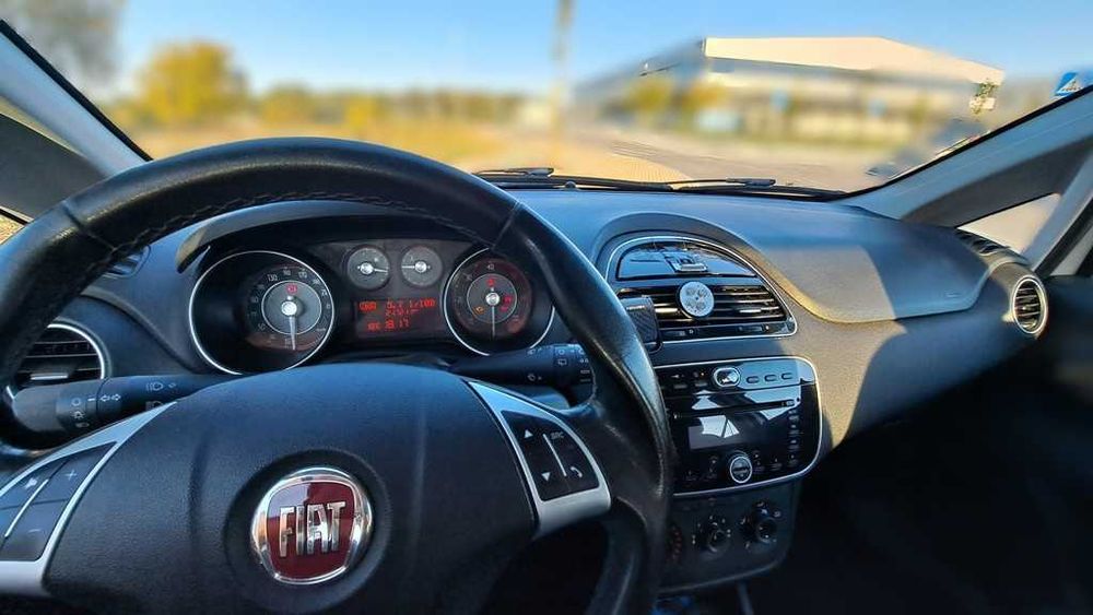 Particular Fiat Punto 1.3 Multijet S&S Diesel – Económico, Fiável e Pronto a Circular