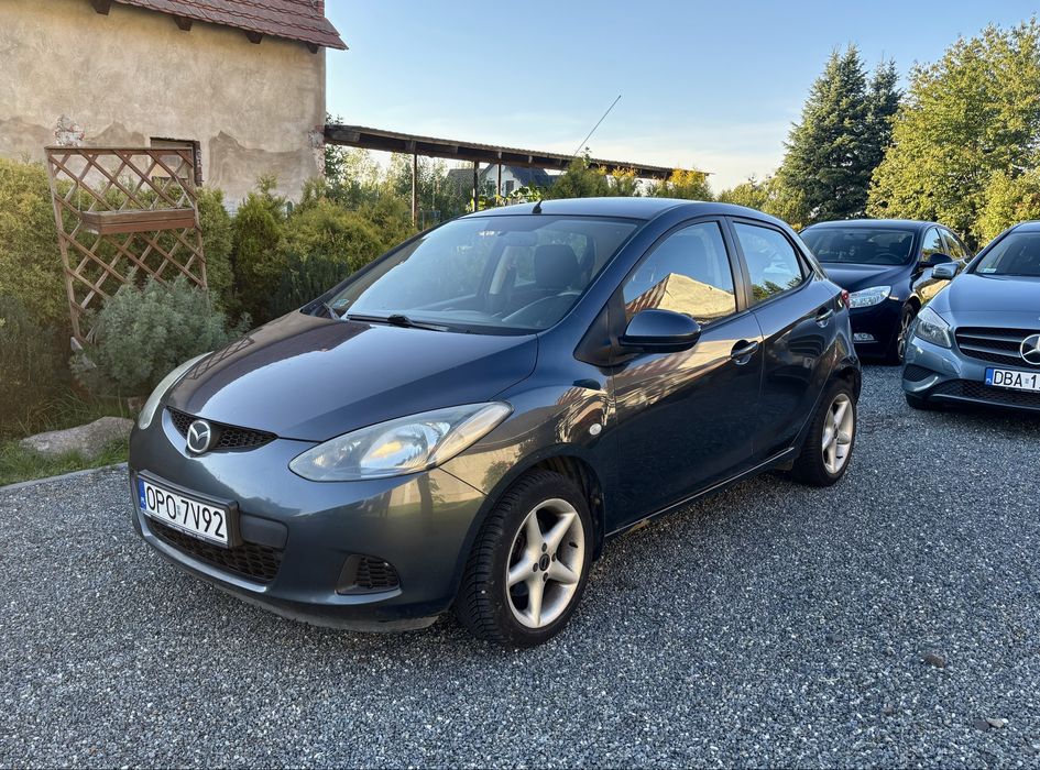 Mazda 2