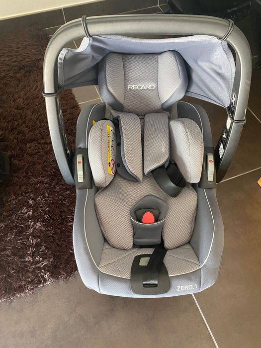 Vende-se 1 Cadeira com IsoFix, marca RECARO, modelo Zero1 com ovo.