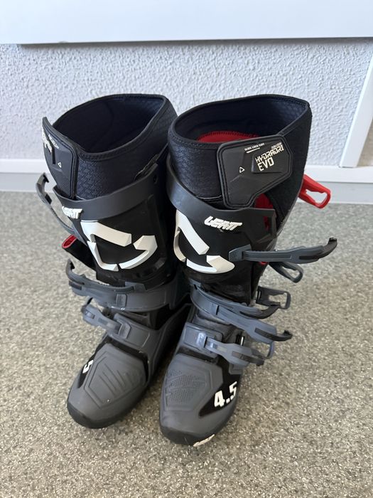 Продам мотоекіп Leatt та мотошоломи MT THUNDER та ACERBIS