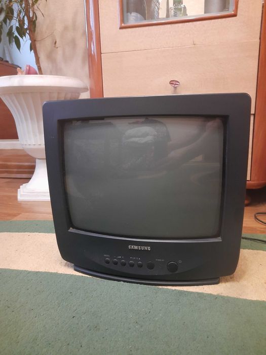 Телевизор Samsung 37см.Маленький можно на кухню .: 600 грн ...