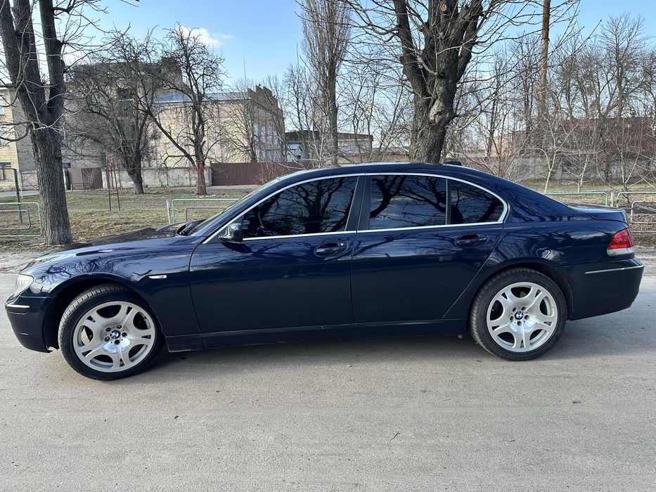 BMW 7 Series (E65)