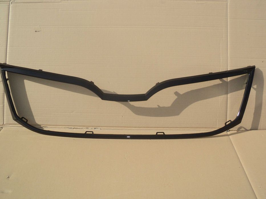 ramka atrapy grilla skoda octavia III po lifcie czarna