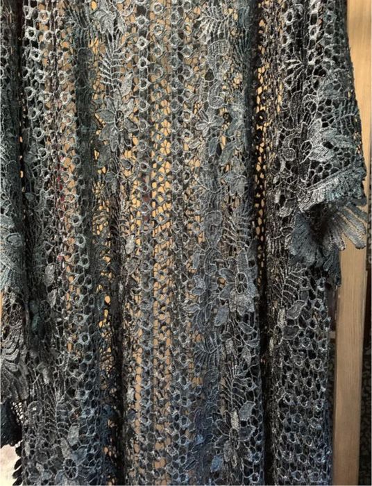 Мереживо , накидка на купальник чи на сукню