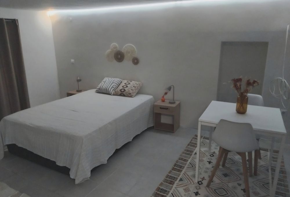 Estúdio Entre-os-Rios Penafiel com água e luz incluídos