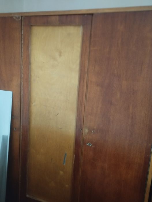 Продається шафа в доброму стані
