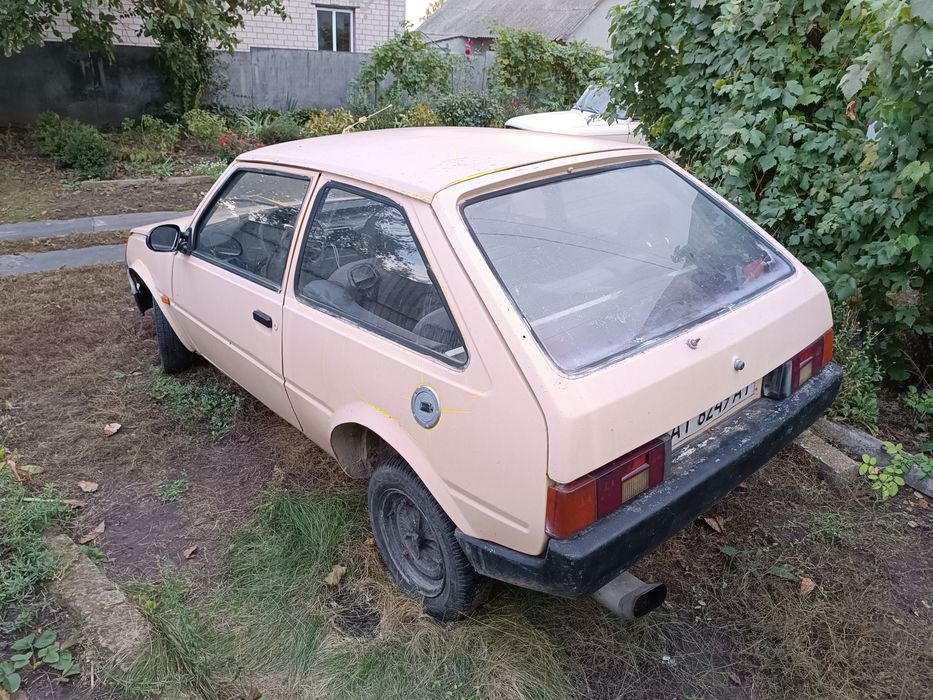 ЗАЗ 1102  Таврія