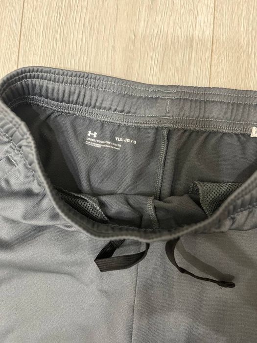 Спортивні штани Under Armour Brawler розмір S