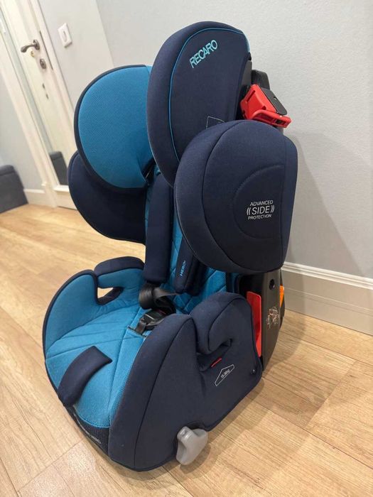 Дитяче автокрісло RECARO YOUNG SPORT HERO 9-36 кг
