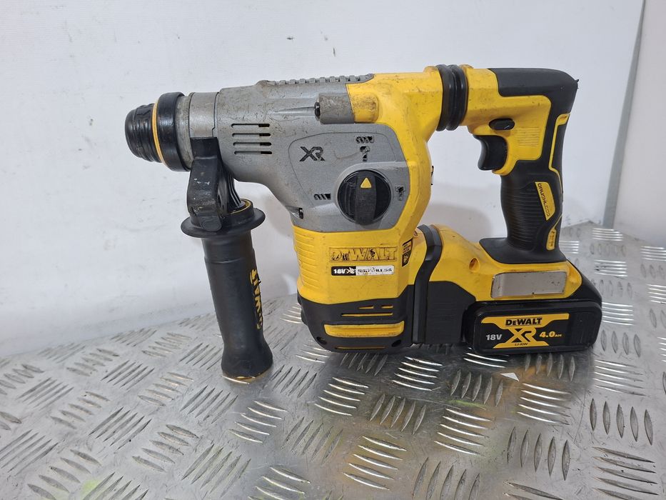Перфоратор акумуляторний DeWALT DCH283