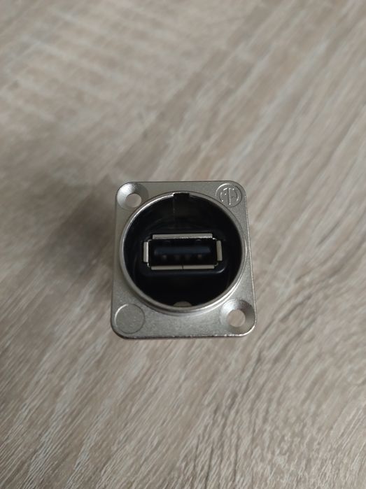 NEUTRIK NAUSB-W panelowe złacze  USB 2.0