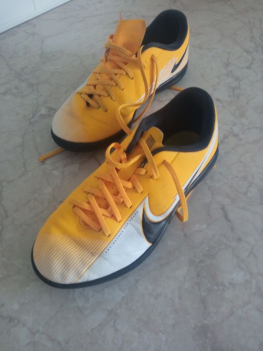 Nike Mercurial r. 36 23cm buty do halówki futsal