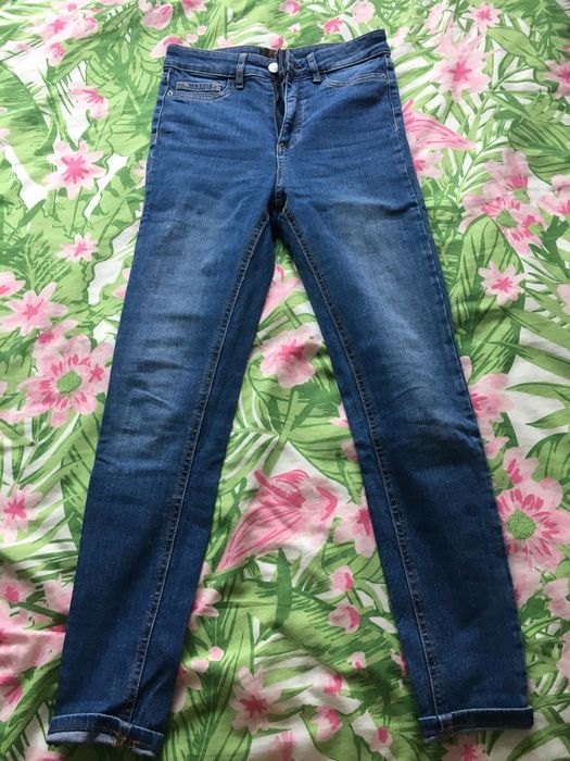 Spodnie jeansowe rurki