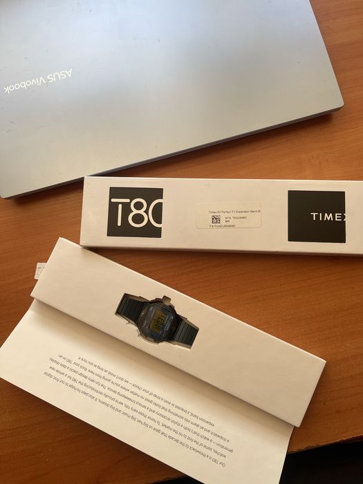 Чоловічі годинники від Timex T80 Tx2u93800