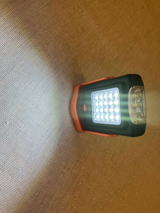 Універсальна  лампа ліхтарик