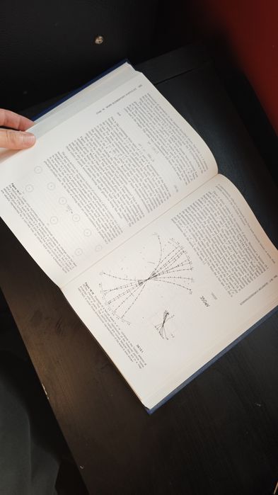 Livro quantum physics of atoms, solids, molecules, nuclei and particles - Eisberg + Resnick