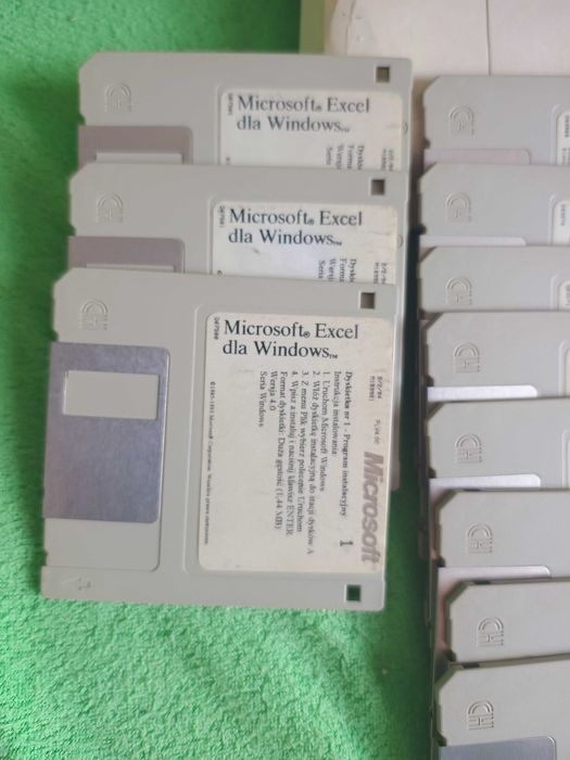 Microsoft Word, Excel i Publisher na dyskietkach 3,5"
