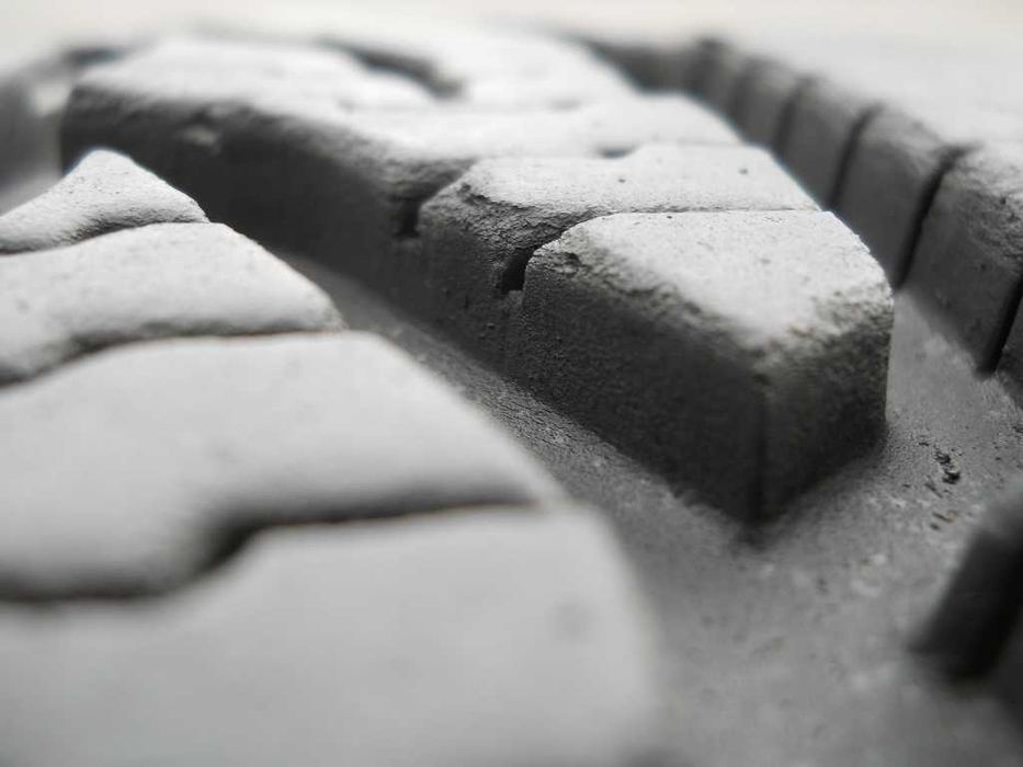 Opony całoroczne 215/50R17 95W XL Uniroyal 7mm 2021r cena za 2szt + MONTAŻ GRATIS