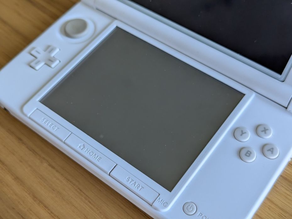 Nintendo 3ds xl + 32 gb флешка Luma більше 20 ігр