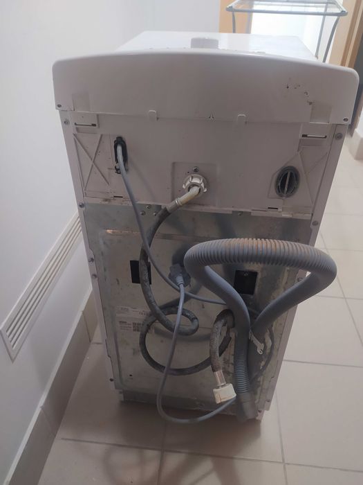 Пральна машина Whirlpool AWE 60110 Неробоча