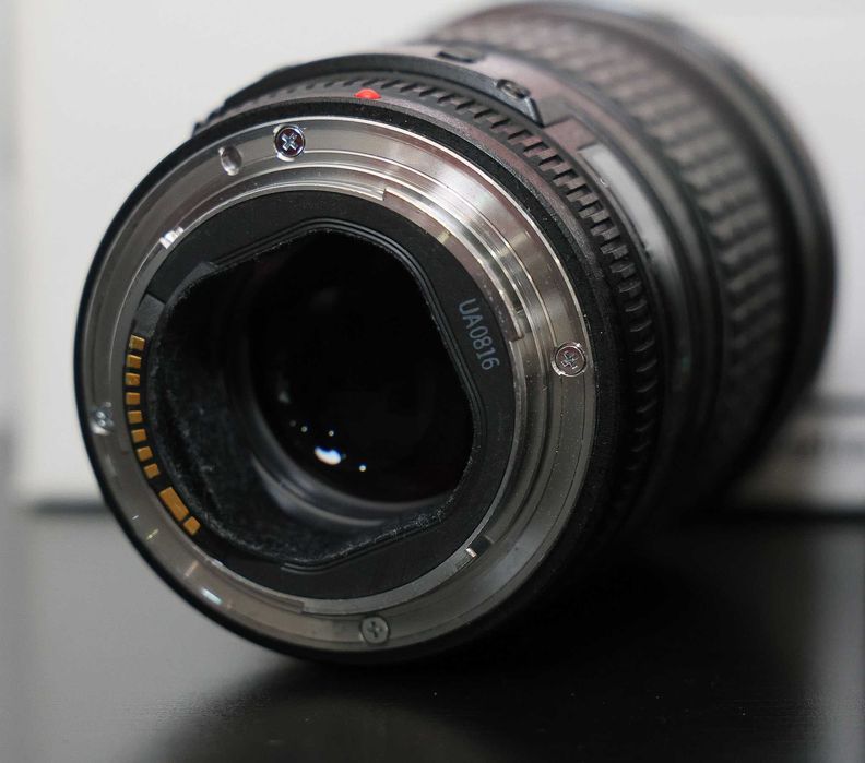 Objetiva Canon EF 135mm F2L USM (como nova)