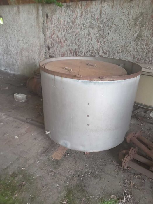 Бак-реактор з нержавіючої сталі, ~1 100 л