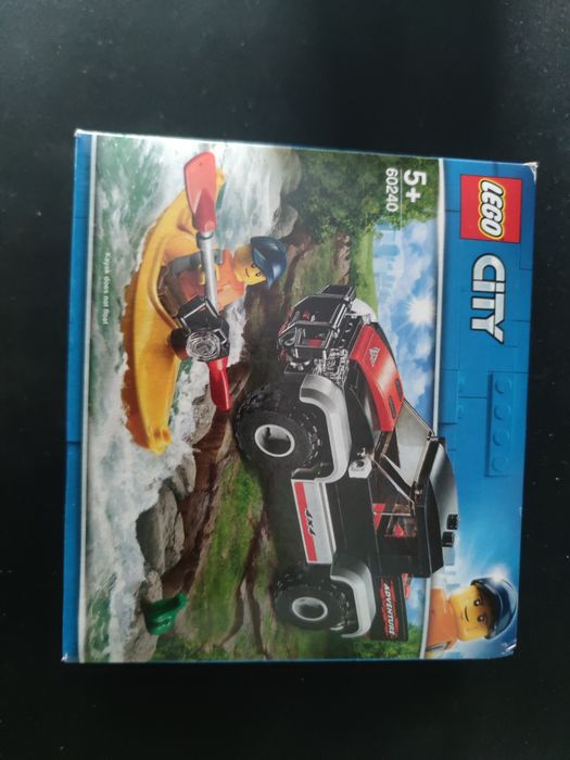 Klocki lego City 60240 Samochód z Łódką