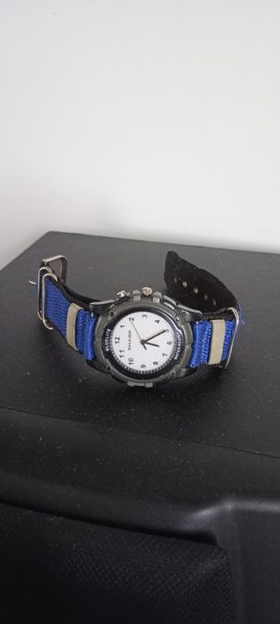 Zegarek Sharp sportowy