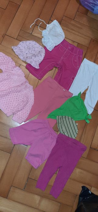 Ubranka na ok 3-6 m-cy