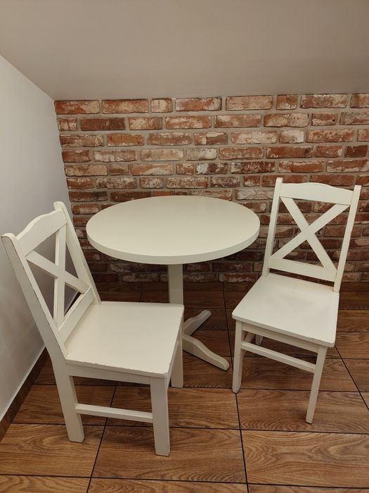 Stolik +krzesła komplet