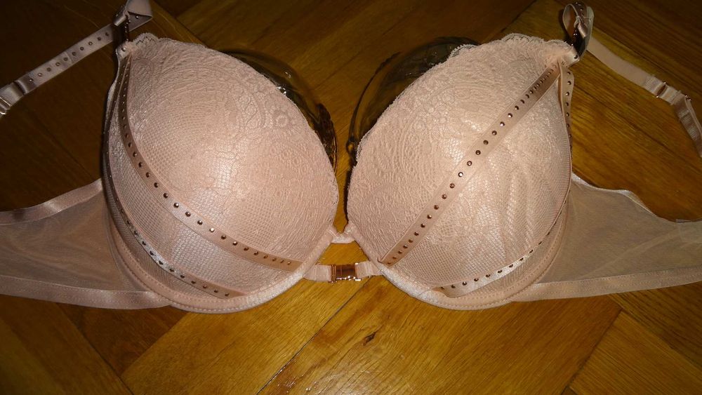 Biustonosz Censored 85E push up nowy, paski,strapsy,śliczny