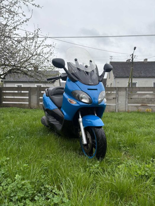 Sprzedam - PIAGGIO X9