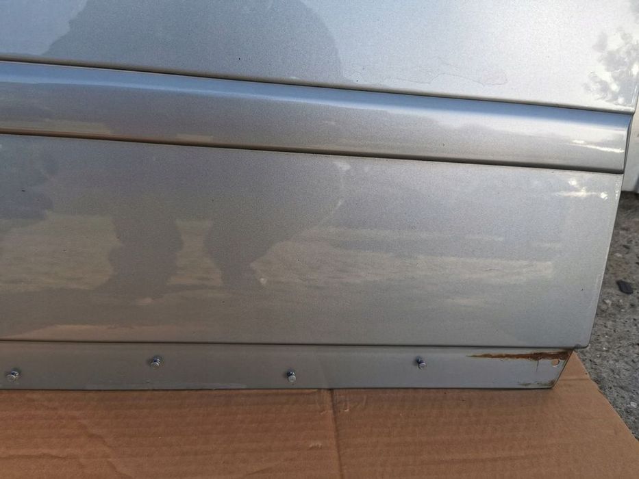 Drzwi prawy tył poszycie Audi A4 B7 LY7J