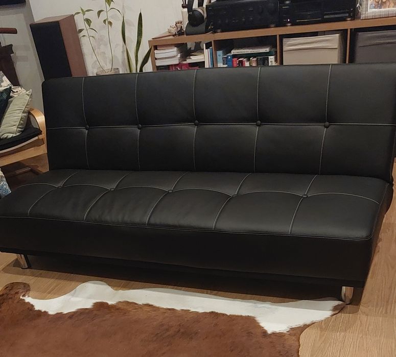 Sofá preto pele sintética