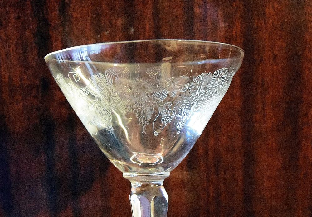 Vintage Cut Glass Set426581226297108483