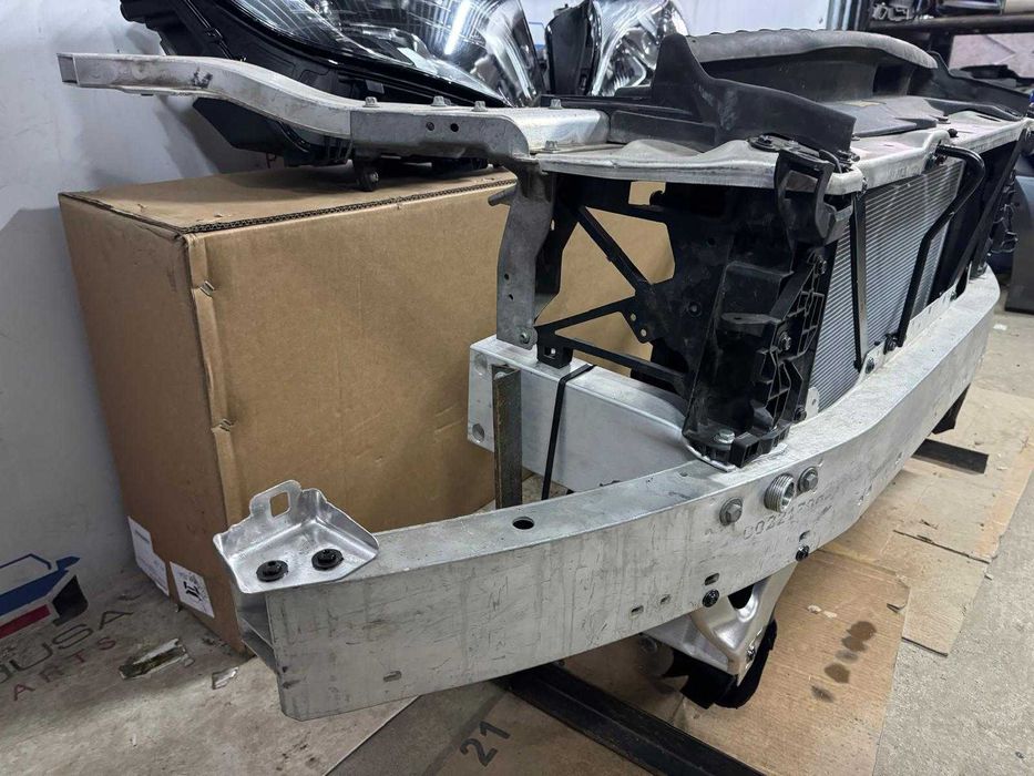 PAS PRZEDNI KOMPLET CHŁODNIC Radary High Mercedes X253 W253 GLC 15+ EU