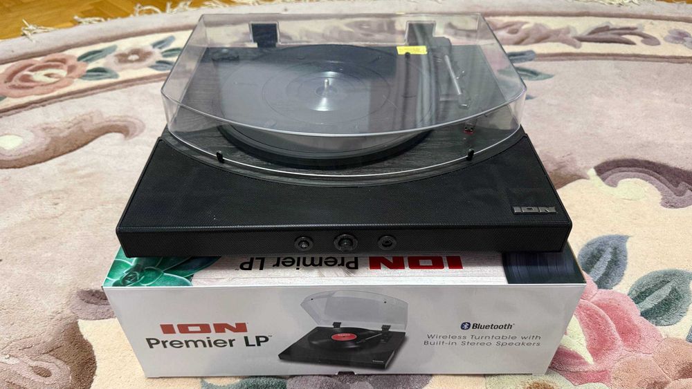 Вініловий програвач ION Premier LP (Bluetooth, вбудовані колонки) з коробкою