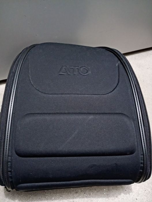 Mochila da marca Átomo impermeável