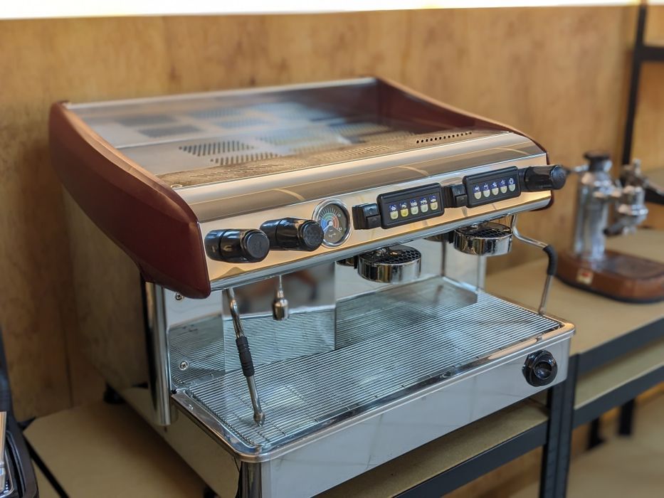 професійна кавововарка Expobar Megacrem