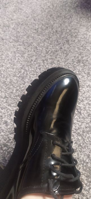 Trapery wiązane czarne lakierowane