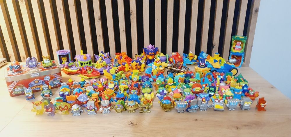 super zings figurki auta zegarek