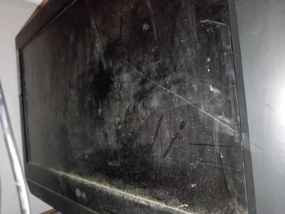 Tv Samsung 40 cali + Smart, Philips 32 Sharp 32 Funai 27 Lg 26 Asus 22