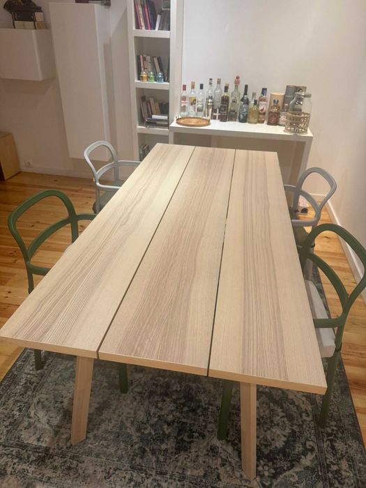 IKEA Ypperlig Mesa / Table