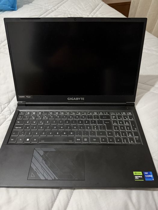 Portátil Gigabyte 15.6" G5 MF5-H2PT354KD